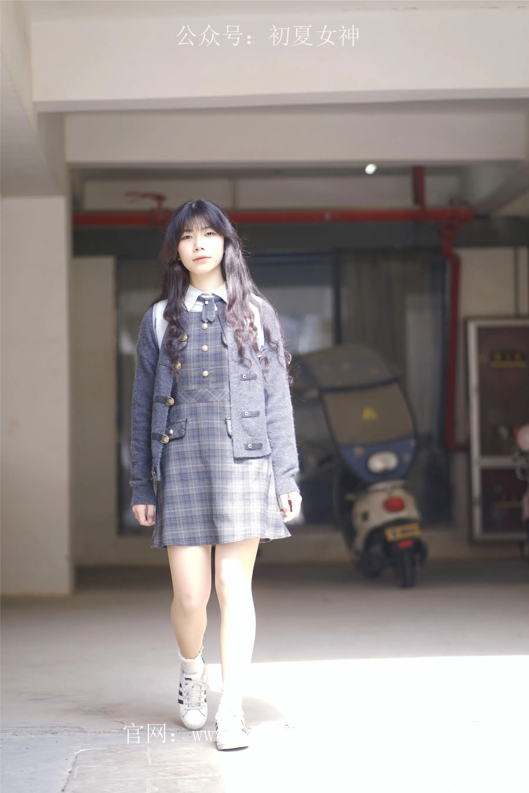初夏女神 NO.068 欢欢 新晋学妹-校园游览 [158P]插图